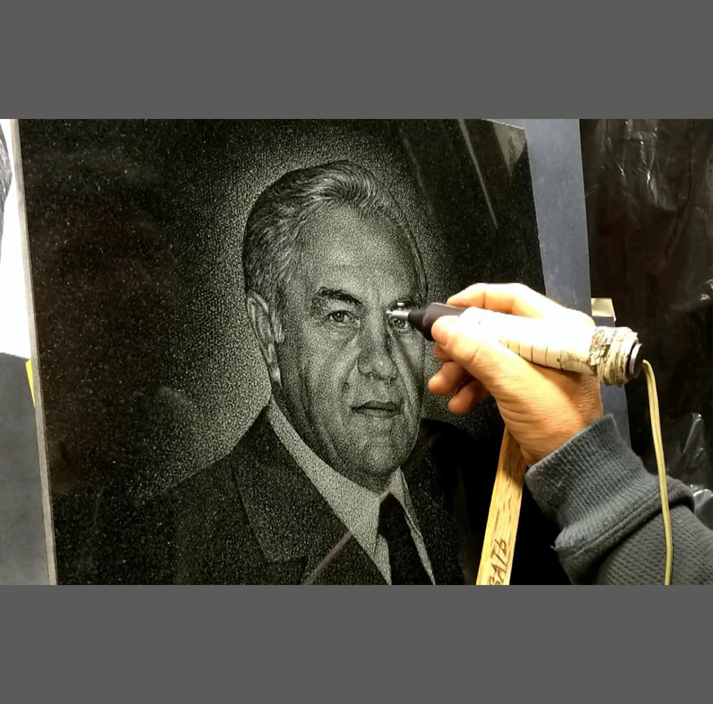 Художественное оформление мемориалов